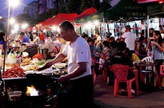 夜宵吃不完娱乐圈吃瓜